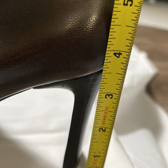 Nine West women’s brown square toed shoe, gently used sz 8.5 beautiful looking - Picture 6 of 11